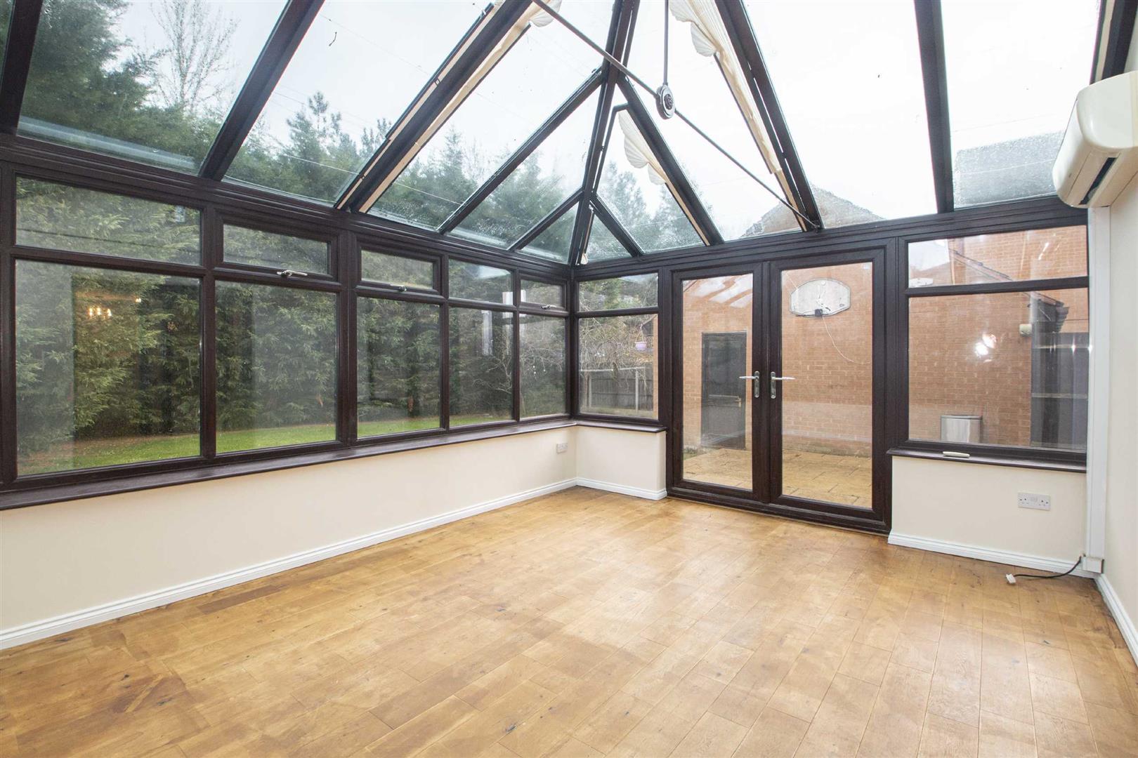 Cardwell Close, Emerson Valley, Milton Keynes